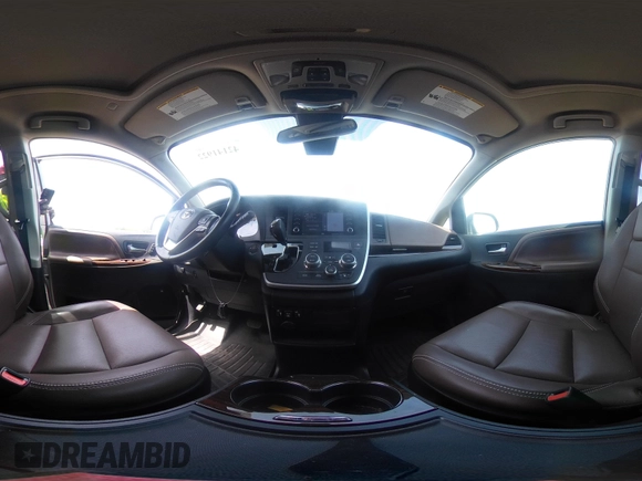 2020 Toyota Sienna XLE Auto Access Seat with VIN 5TDYZ3DC8LS029598, listed as a IAAI auction lot 42141922 with 47,347 mi miles and . Bid and sale history available at DreamBid. Image 18.
