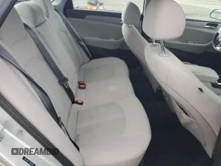 2018 Hyundai Sonata SE z VIN 5NPE24AF7JH709989, wystawiony jako Copart lot #57384625 z przebiegiem 91 236 mil mil oraz Szkoda całkowita • Salvage title. Historia ofert i sprzedaży dostępna na DreamBid. Obrazek 10.