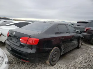 2012 Volkswagen Jetta SE z VIN 3VWDP7AJXCM325248, wystawiony jako Copart lot #49160574 z przebiegiem 77 764 mil mil oraz Szkody całkowita. Historia ofert i sprzedaży dostępna na DreamBid. Obrazek 3.