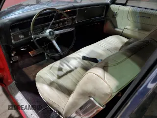 1967 Pontiac Bonneville z VIN 262677X151736, wystawiony jako Copart lot #53702455 z przebiegiem 55 561 mil mil oraz Tytuł czysty. Historia ofert i sprzedaży dostępna na DreamBid. Obrazek 8.