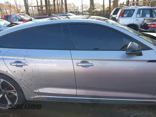 2019 Audi RS 5 Sportback z VIN WUABWCF50KA903597, wystawiony jako IAAI lot #41574876 z przebiegiem 80 629 mil mil oraz . Historia ofert i sprzedaży dostępna na DreamBid. Obrazek 13.