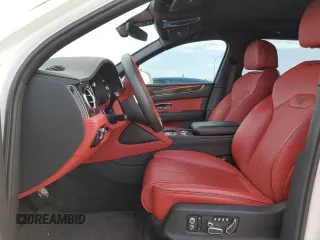 2021 Bentley Bentayga V8 z VIN SJAAM2ZV6MC033822, wystawiony jako Copart lot #60594003 z przebiegiem Nie podano mil oraz . Historia ofert i sprzedaży dostępna na DreamBid. Obrazek 7.