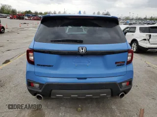 2025 Honda Passport TrailSport z VIN 5FNYF8H69SB001998, wystawiony jako Copart lot #51595415 z przebiegiem 3 336 mil mil oraz Szkoda całkowita • Salvage title. Historia ofert i sprzedaży dostępna na DreamBid. Obrazek 6.