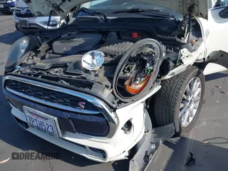 2015 MINI Hardtop S z VIN WMWXP7C55F2A39819, wystawiony jako IAAI lot #42338717 z przebiegiem 64 961 mil mil oraz . Historia ofert i sprzedaży dostępna na DreamBid. Obrazek 17.