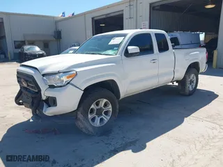 2021 Toyota Tacoma 2WD SR with VIN 3TYRX5GN8MT008839, listed as a IAAI auction lot 38953285 with 38,211 mi miles. Bid and sale history available at carsss.com. Image 18.