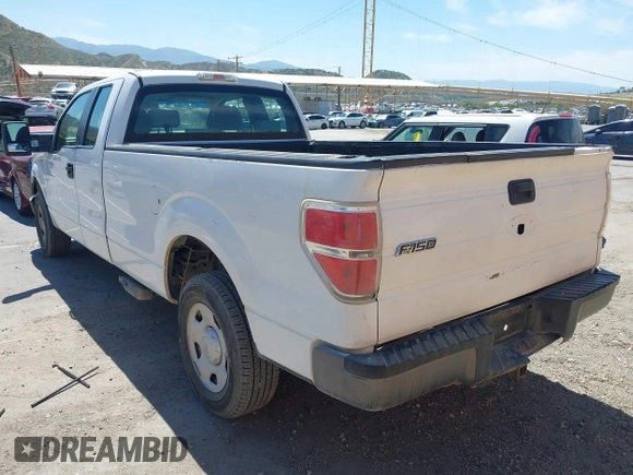 2009 Ford F-150 z VIN 1FTVX12V19KC78858, wystawiony jako IAAI lot #42031118 z przebiegiem 125 945 mil mil oraz . Historia ofert i sprzedaży dostępna na DreamBid. Obrazek 3.
