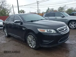 2011 Ford Taurus Limited z VIN 1FAHP2FW9BG135032, wystawiony jako IAAI lot #42149419 z przebiegiem 90 984 mil mil oraz . Historia ofert i sprzedaży dostępna na DreamBid. Obrazek 1.