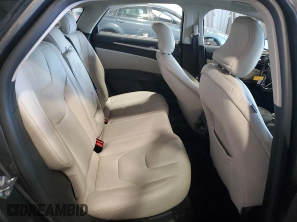 2017 Ford Fusion Titanium z VIN 3FA6P0D93HR303905, wystawiony jako Copart lot #63621745 z przebiegiem 120 249 mil mil oraz Szkoda całkowita • Salvage title. Historia ofert i sprzedaży dostępna na DreamBid. Obrazek 10.