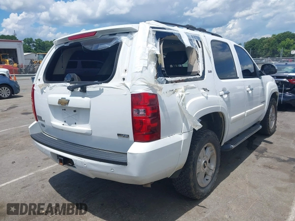 2007 Chevrolet Tahoe LTZ with VIN 1GNFC13067R365671, listed as a IAAI auction lot 42488123 with 255,079 mi miles and . Bid and sale history available at DreamBid. Image 4.