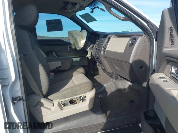 2010 Ford F-150 XL with VIN 1FTEW1CW2AFD88390, listed as a IAAI auction lot 41039865 with 157,815 mi miles. Bid and sale history available at carsss.com. Image 5.
