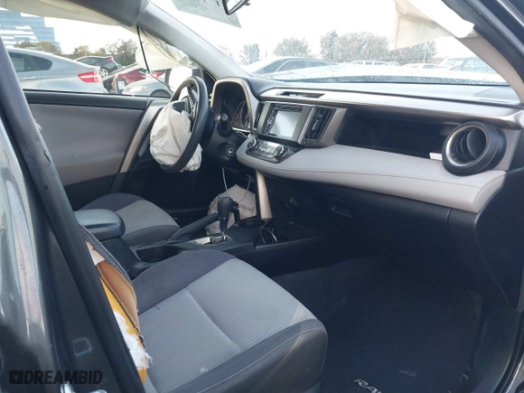 2015 Toyota RAV4 XLE with VIN JTMWFREV5FJ036366, listed as a IAAI auction lot 41719264 with 224,333 mi miles. Bid and sale history available at carsss.com. Image 5.