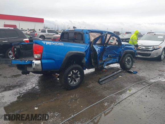 2017 Toyota Tacoma SR5 with VIN 5TFCZ5AN5HX104657, listed as a IAAI auction lot 41937797 with 116,320 mi miles and . Bid and sale history available at carsss.com. Image 4.