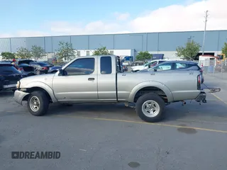 2001 Nissan Frontier XE with VIN 1N6DD26S51C310264, listed as a IAAI auction lot 42754795 with 197,874 mi miles and . Bid and sale history available at DreamBid. Image 14.