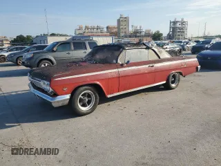 1962 Chevrolet Impala z VIN 21867S264585, wystawiony jako Copart lot #62170595 z przebiegiem 4 729 mil mil oraz Szkoda całkowita • Salvage title. Historia ofert i sprzedaży dostępna na DreamBid. Obrazek 1.