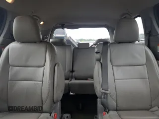 2015 Toyota Sienna XLE z VIN 5TDYK3DC1FS574647, wystawiony jako Copart lot #64163905 z przebiegiem 144 403 mil mil oraz Szkoda całkowita • Salvage title. Historia ofert i sprzedaży dostępna na DreamBid. Obrazek 10.