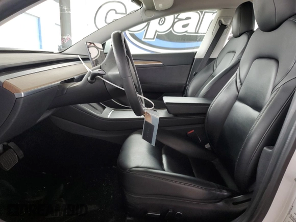 2021 Tesla Model 3 Standard Range Plus z VIN 5YJ3E1EA1MF072130, wystawiony jako Copart lot #53911095 z przebiegiem 35 075 mil mil oraz Szkoda całkowita • Salvage title. Historia ofert i sprzedaży dostępna na DreamBid. Obrazek 7.