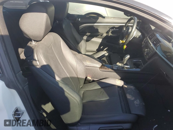 2016 BMW 4 Series 435i z VIN WBA3R1C53GK529017, wystawiony jako Copart lot #79483894 z przebiegiem 91 307 mil mil oraz Szkoda całkowita • Salvage title. Historia ofert i sprzedaży dostępna na DreamBid. Obrazek 10.