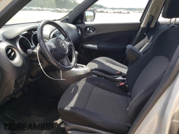 2015 Nissan Juke SL z VIN JN8AF5MV8FT561726, wystawiony jako Copart lot #58220545 z przebiegiem 106 706 mil mil oraz Szkody całkowita. Historia ofert i sprzedaży dostępna na DreamBid. Obrazek 7.