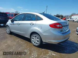 2013 Ford Fiesta SE with VIN 3FADP4BJ7DM207522, listed as a IAAI auction lot 41962314 with 191,550 mi miles. Bid and sale history available at carsss.com. Image 3.