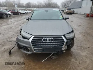 2017 Audi Q7 Premium Plus with VIN WA1LAAF75HD017136, listed as a Copart auction lot 47532085 with 98,335 mi miles and Clean Title. Bid and sale history available at carsss.com. Image 5.