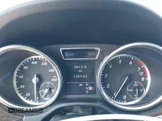 2012 Mercedes-Benz M ML 350 with VIN 4JGDA5HB6CA044757, listed as a IAAI auction lot 41858601 with 135,943 mi miles. Bid and sale history available at carsss.com. Image 7.
