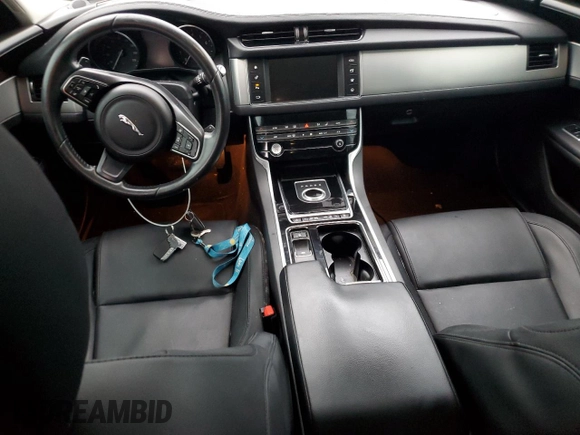 2017 Jaguar XF 35t Premium with VIN SAJBD4BV7HCY30113, listed as a Copart auction lot 74114684 with 29,023 mi miles and Salvage Title. Bid and sale history available at carsss.com. Image 8.