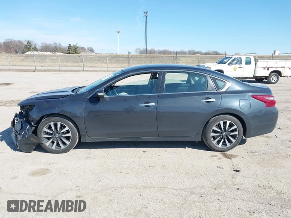 2018 Nissan Altima 2.5 SR with VIN 1N4AL3AP7JC134311, listed as a IAAI auction lot 41770363 with 64,916 mi miles. Bid and sale history available at carsss.com. Image 15.