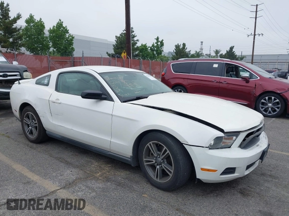 2011 Ford Mustang V6 z VIN 1ZVBP8AM6B5123048, wystawiony jako IAAI lot #42580989 z przebiegiem 192 185 mil mil oraz . Historia ofert i sprzedaży dostępna na DreamBid. Obrazek 1.