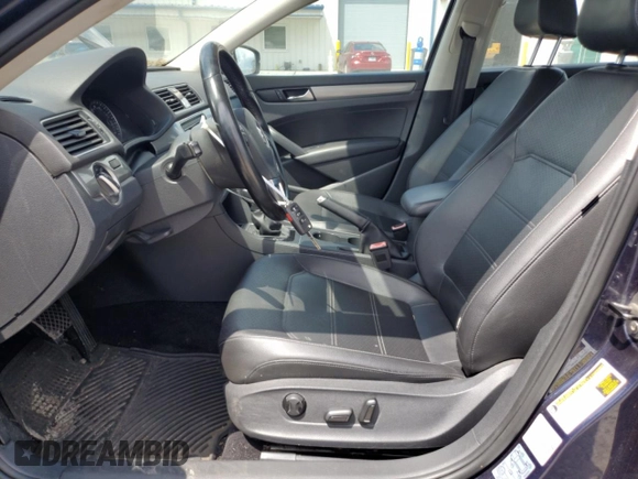 2015 Volkswagen Passat Limited Edition Edition z VIN 1VWAT7A31FC003748, wystawiony jako Copart lot #60700205 z przebiegiem 132 111 mil mil oraz Czysty tytuł • Clean title. Historia ofert i sprzedaży dostępna na DreamBid. Obrazek 7.