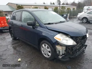 2008 Nissan Versa 1.8 SL with VIN 3N1BC13EX8L388854, listed as a IAAI auction lot 41448967 with 182,944 mi miles. Bid and sale history available at carsss.com. Image 1.