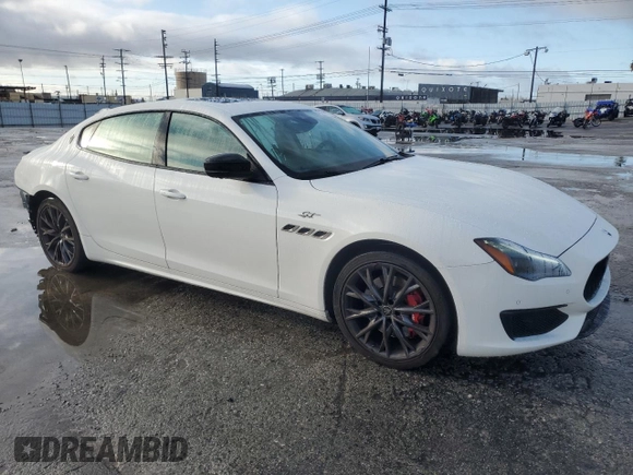 2022 Maserati Quattroporte GT z VIN ZAM56XPA9N1386149, wystawiony jako Copart lot #45134625 z przebiegiem 19 642 mil mil oraz Szkoda całkowita • Salvage title. Historia ofert i sprzedaży dostępna na DreamBid. Obrazek 4.