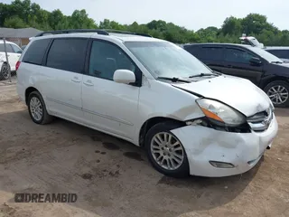 2008 Toyota Sienna XLE with VIN 5TDBK22C98S014316, listed as a IAAI auction lot 42558176 with 232,888 mi miles and . Bid and sale history available at DreamBid. Image 1.