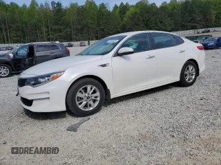 2018 Kia Optima LX z VIN KNAGT4L35J5235613, wystawiony jako Copart lot #53669675 z przebiegiem 59 911 mil mil oraz Szkoda całkowita • Salvage title. Historia ofert i sprzedaży dostępna na DreamBid. Obrazek 1.