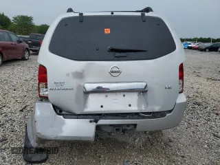 2005 Nissan Pathfinder LE z VIN 5N1AR18W65C712328, wystawiony jako Copart lot #50329035 z przebiegiem Nie podano mil oraz Nie do naprawy. Historia ofert i sprzedaży dostępna na DreamBid. Obrazek 6.