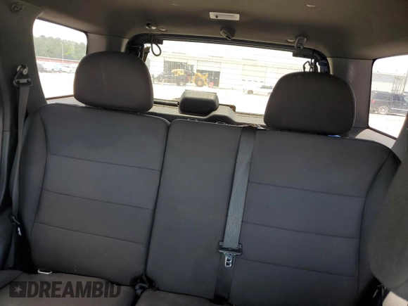 2012 Ford Escape XLT with VIN 1FMCU0D70CKC15164, listed as a Copart auction lot 61940145 with 269,356 mi miles and Clean title. Bid and sale history available at DreamBid. Image 10.