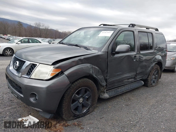 2008 Nissan Pathfinder S z VIN 5N1AR18B48C650137, wystawiony jako IAAI lot #41467663 z przebiegiem 300 846 mil mil oraz . Historia ofert i sprzedaży dostępna na DreamBid. Obrazek 6.