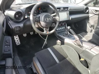 2024 Toyota 86 Premium with VIN JF1ZNBE16R9756596, listed as a Copart auction lot 45268525 with 10,611 mi miles and Clean Title. Bid and sale history available at DreamBid. Image 8.