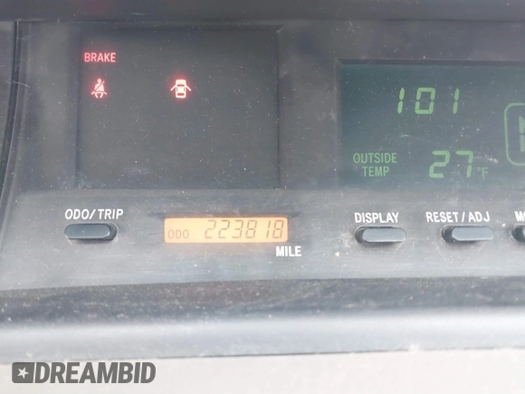 2000 Toyota Avalon XL with VIN 4T1BF28B0YU024002, listed as a IAAI auction lot 41521846 with 223,818 mi miles and . Bid and sale history available at DreamBid. Image 15.