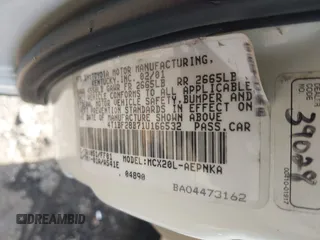 2001 Toyota Avalon XL z VIN 4T1BF28B71U166532, wystawiony jako IAAI lot #42149996 z przebiegiem 172 698 mil mil oraz . Historia ofert i sprzedaży dostępna na DreamBid. Obrazek 9.