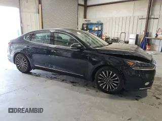 2017 Kia Cadenza Premium with VIN KNALC4J18H5093963, listed as a Copart auction lot 77970704 with 83,385 mi miles and Clean Title. Bid and sale history available at carsss.com. Image 4.