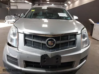 2012 Cadillac SRX Luxury Collection with VIN 3GYFNDE38CS596455, listed as a IAAI auction lot 41990901 with 118,272 mi miles. Bid and sale history available at carsss.com. Image 6.