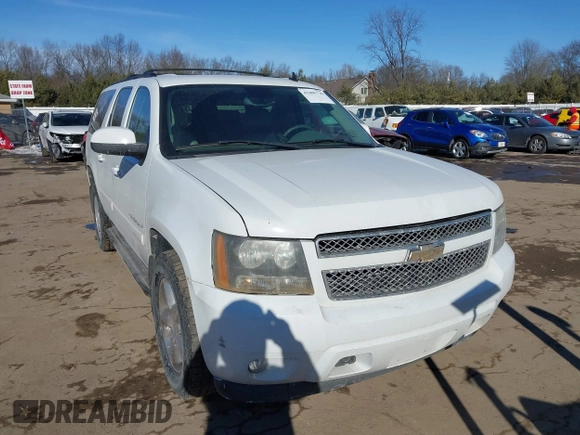 2008 Chevrolet Suburban Commercial with VIN 1GNFK163X8J134555, listed as a IAAI auction lot 41405739 with 205,810 mi miles. Bid and sale history available at carsss.com. Image 1.