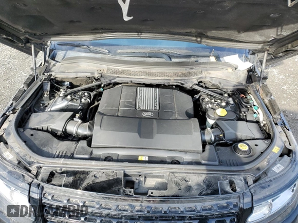2015 Land Rover Range Rover Autobiography z VIN SALGV2TF7FA240203, wystawiony jako Copart lot #44545345 z przebiegiem 115 652 mil mil oraz Szkoda całkowita • Salvage title. Historia ofert i sprzedaży dostępna na DreamBid. Obrazek 12.