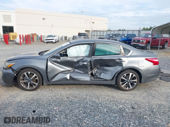 2016 Nissan Altima SR with VIN 1N4AL3AP2GC220196, listed as a IAAI auction lot 42362704 with 104,939 mi miles and . Bid and sale history available at DreamBid. Image 14.