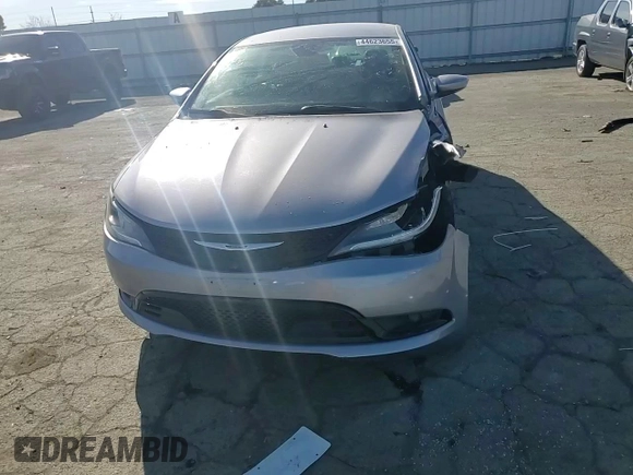 2015 Chrysler 200 S with VIN 1C3CCCBG8FN505798, listed as a Copart auction lot 44623655 with 136,688 mi miles and Salvage Title. Bid and sale history available at DreamBid. Image 10.