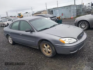 2006 Ford Taurus SE with VIN 1FAFP53U26A233114, listed as a IAAI auction lot 41850941 with 189,782 mi miles. Bid and sale history available at carsss.com. Image 1.