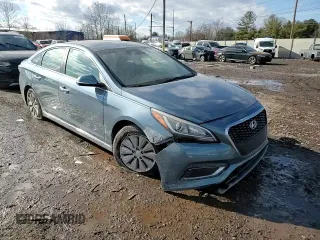 2016 Hyundai Sonata Hybrid SE with VIN KMHE24L19GA016614, listed as a Copart auction lot 89388265 with 136,028 mi miles and Salvage Title. Bid and sale history available at carsss.com. Image 10.