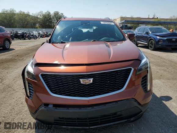 2021 Cadillac XT4 FWD Sport with VIN 1GYFZER49MF057541, listed as a Copart auction lot 70654544 with 35,441 mi miles and Non Repairable. Bid and sale history available at DreamBid. Image 5.
