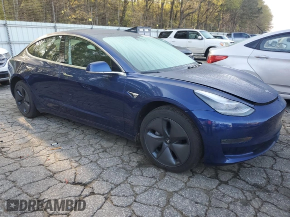 2019 Tesla Model 3 Mid Range z VIN 5YJ3E1EA2KF476194, wystawiony jako Copart lot #51140115 z przebiegiem Nie podano mil oraz Szkoda całkowita • Salvage title. Historia ofert i sprzedaży dostępna na DreamBid. Obrazek 4.