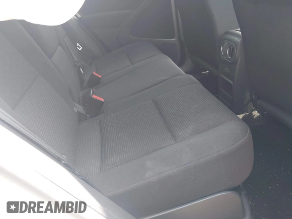 2017 Volkswagen Tiguan S z VIN WVGAV7AX2HK051022, wystawiony jako IAAI lot #42214161 z przebiegiem 87 914 mil mil oraz . Historia ofert i sprzedaży dostępna na DreamBid. Obrazek 8.
